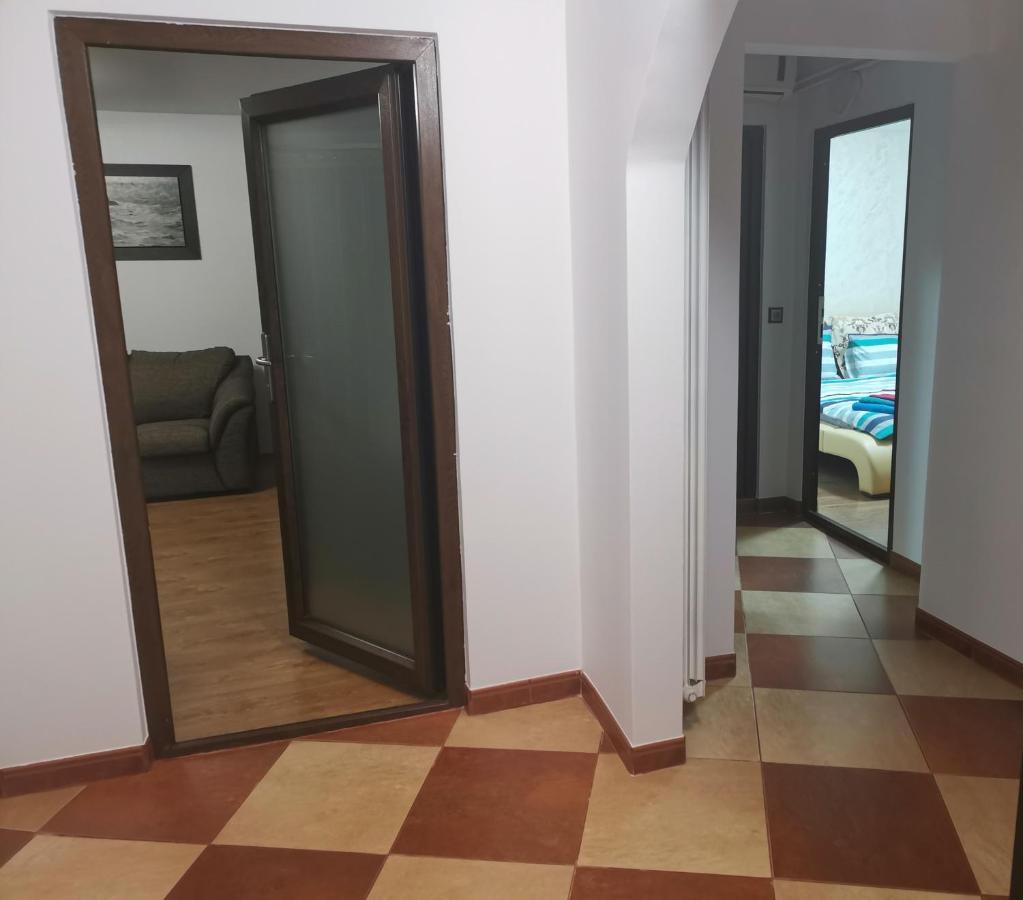 קריובה Arka Apartment מראה חיצוני תמונה